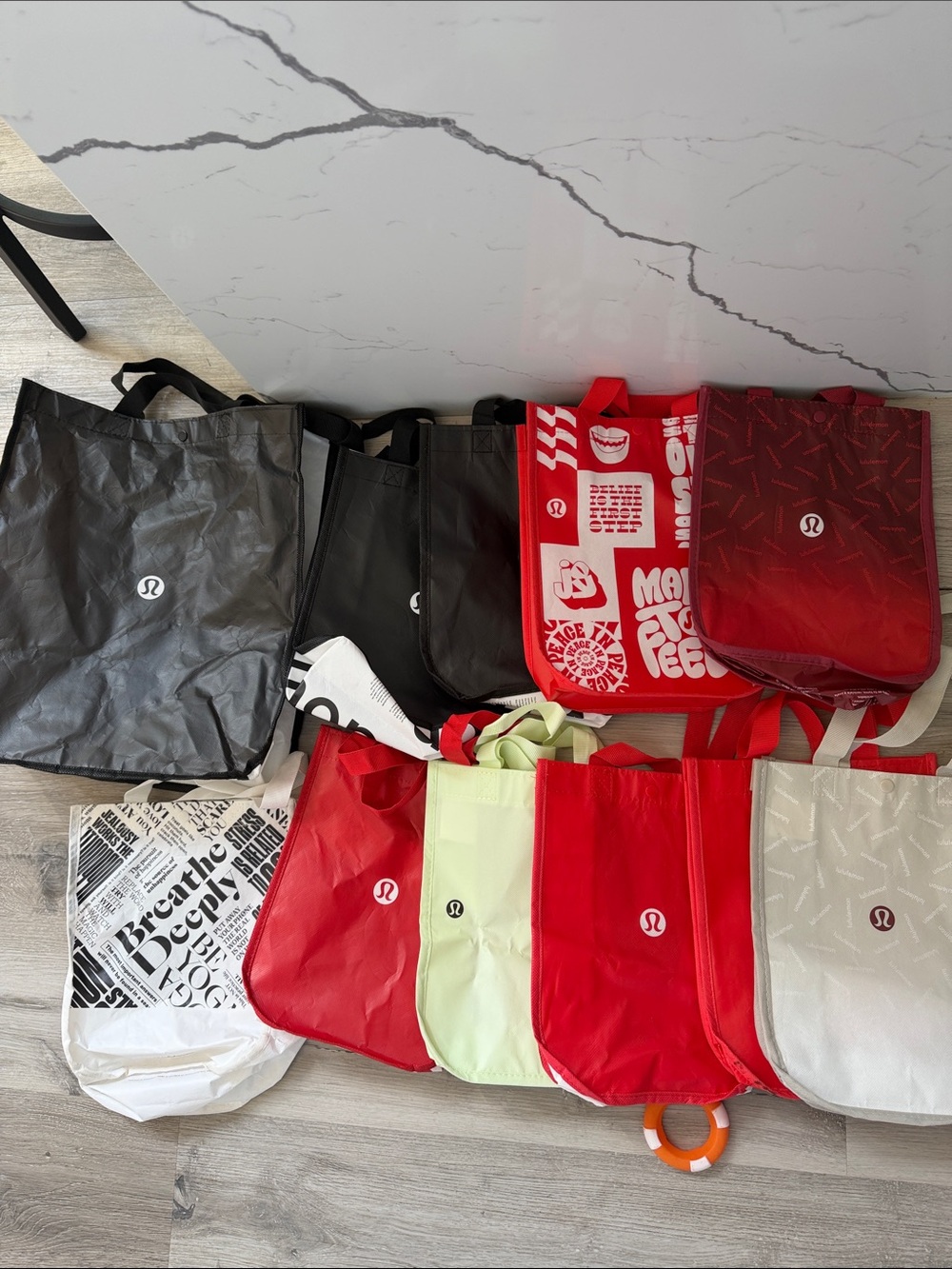 11 Lululemon Foldable Tote Collection